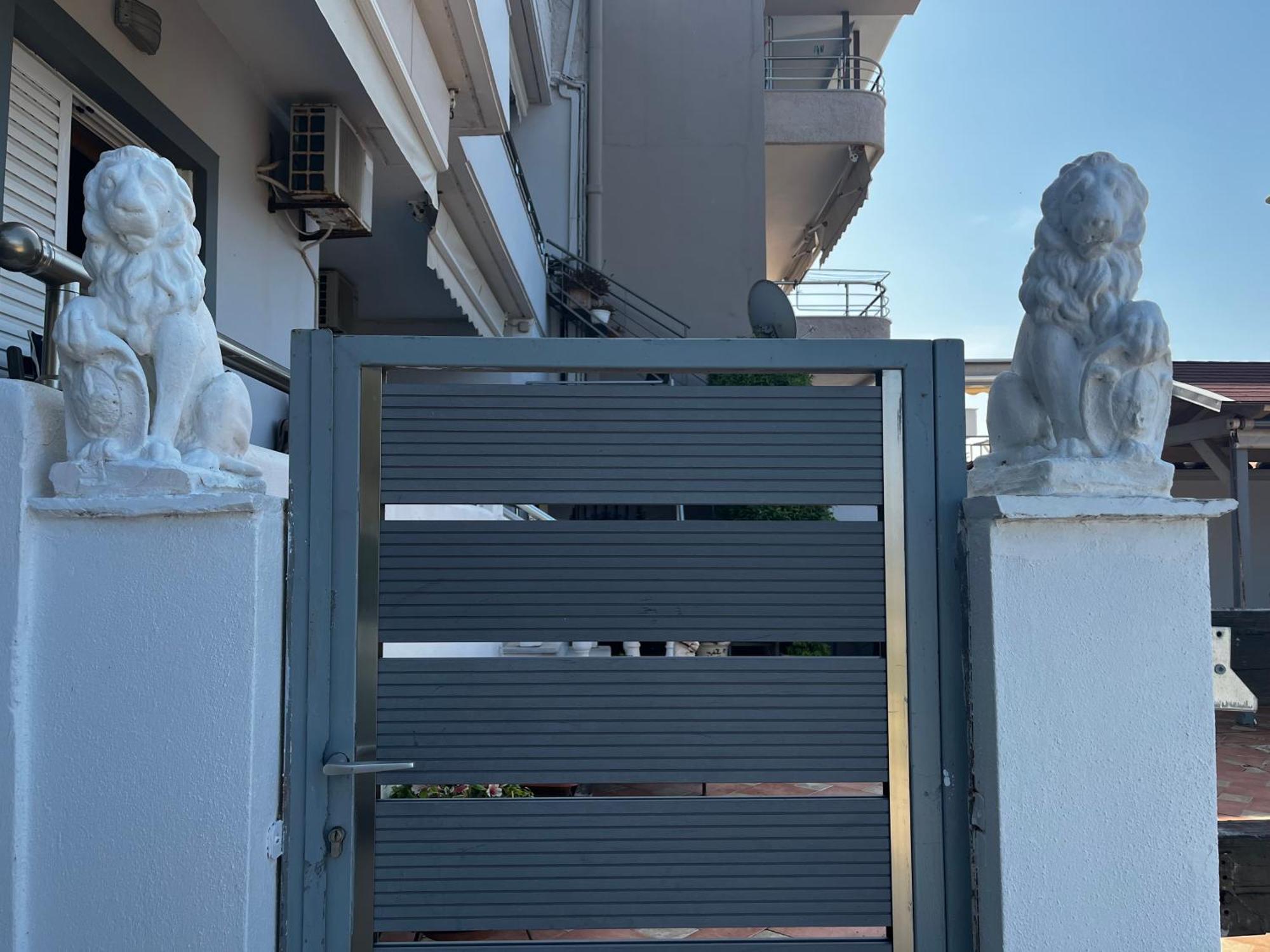 Family Sea & Garden View Apartment بريفيزا المظهر الخارجي الصورة
