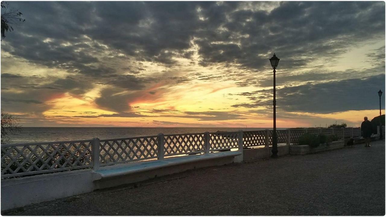 Family Sea & Garden View Apartment بريفيزا المظهر الخارجي الصورة