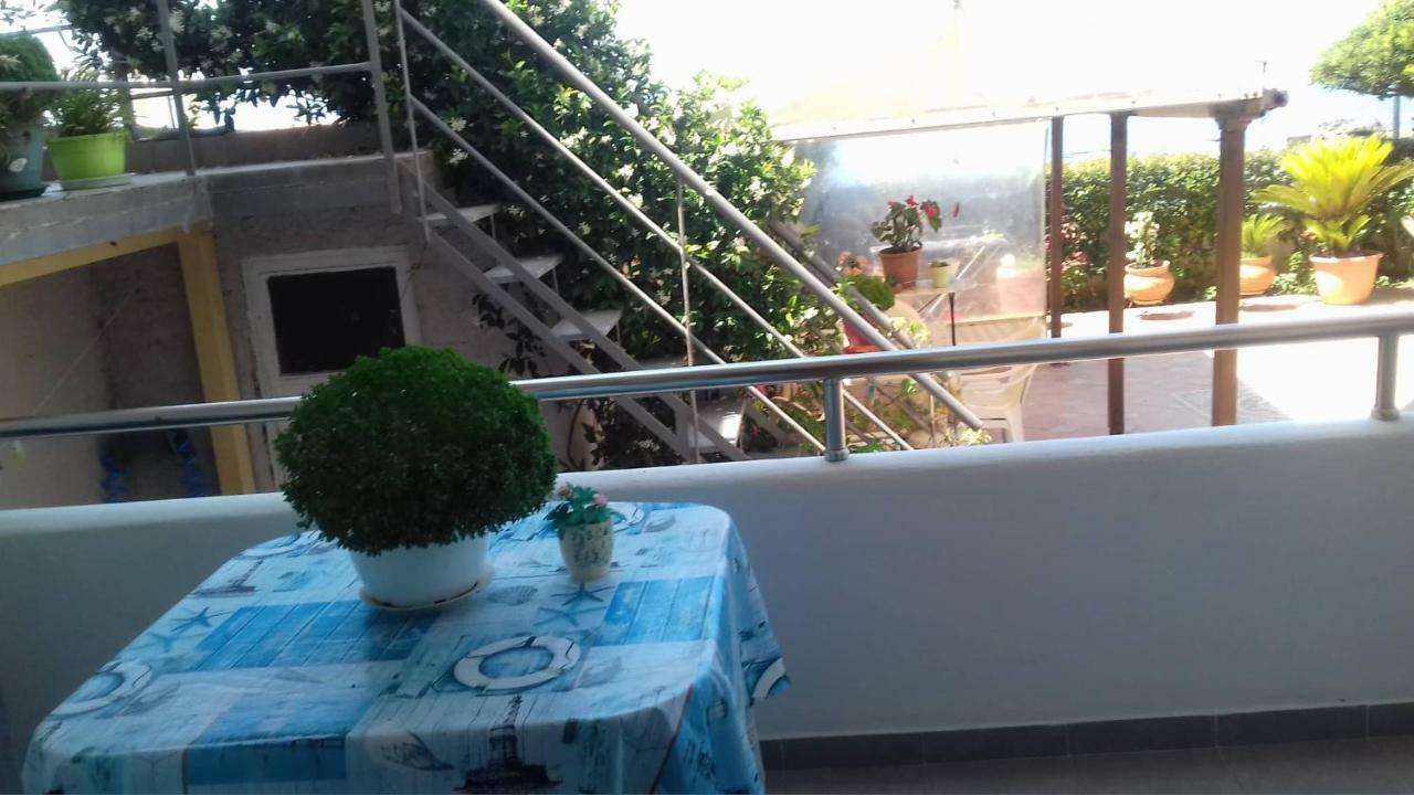 Family Sea & Garden View Apartment بريفيزا المظهر الخارجي الصورة